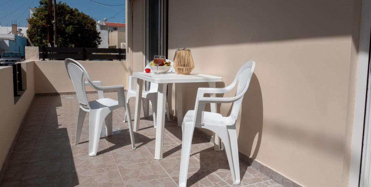 Summer Pearl Apartments Афанту Екстериор снимка
